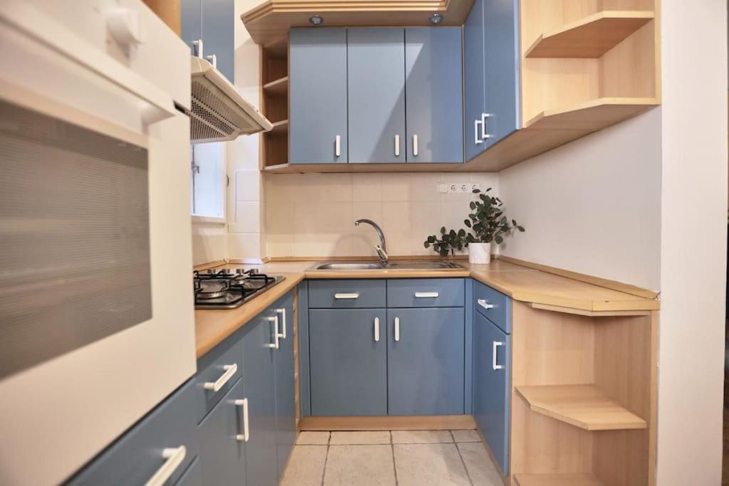 Unwind In Style W Sauna Dsgn 2Br Home Budapest Eksteriør bilde